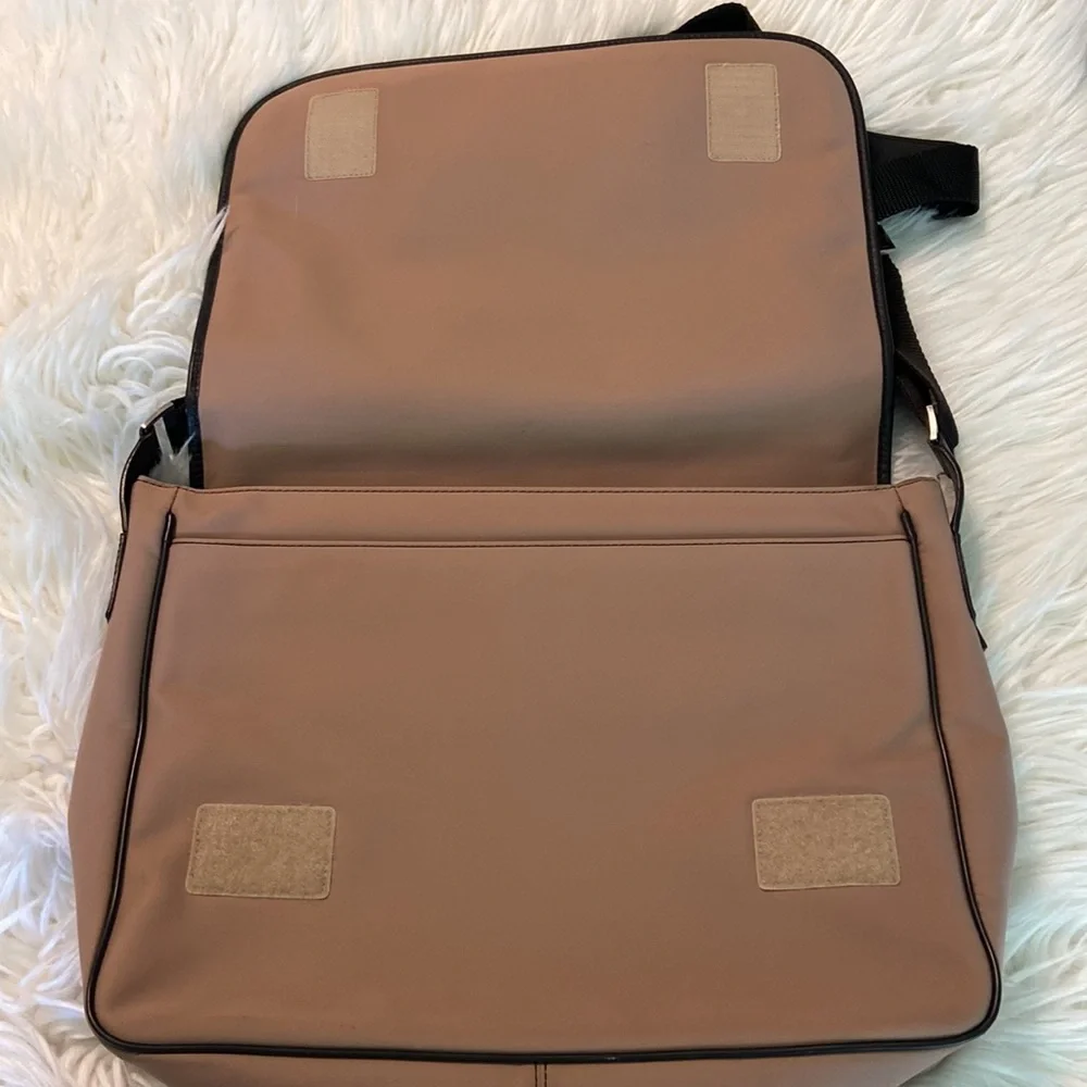 ECCO Bag can be for computer or anything else size 16” wide 12”